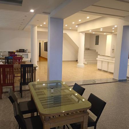 Vang Vieng Trendy Hotel מראה חיצוני תמונה
