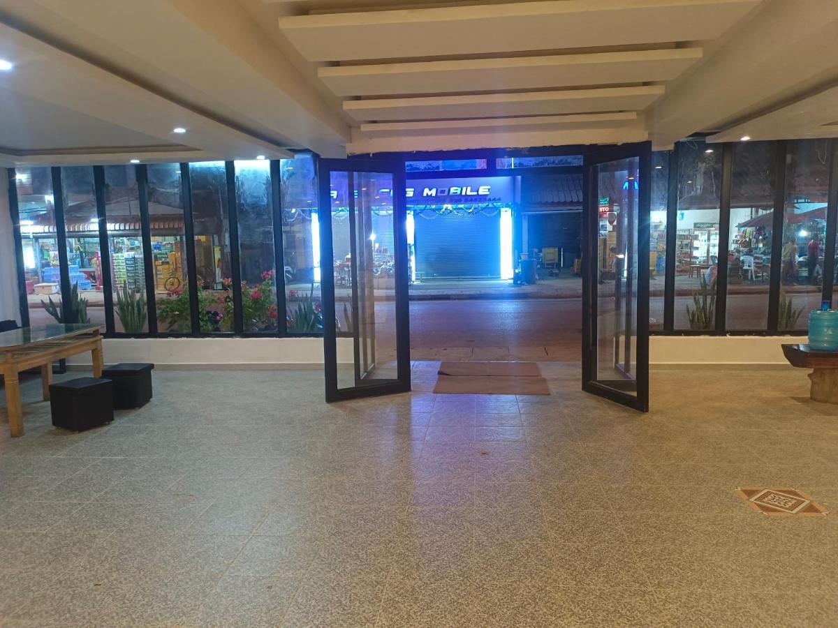 Vang Vieng Trendy Hotel מראה חיצוני תמונה